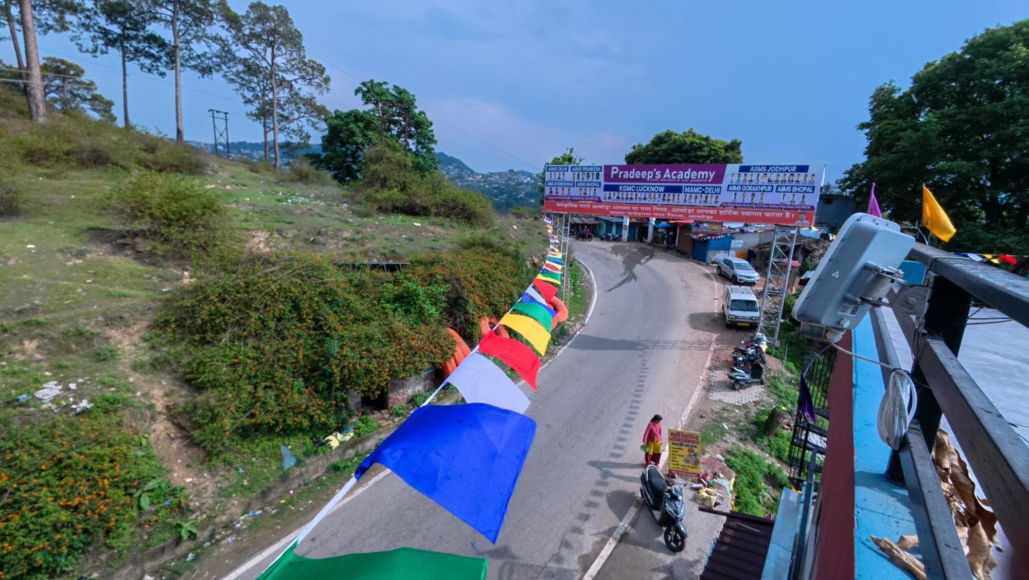 Mahi Restaurant & Guest House Almora Kültér fotó