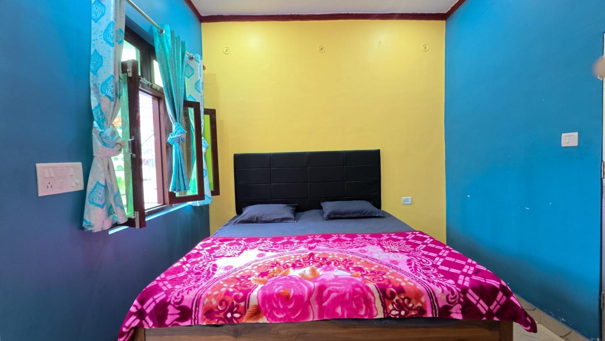 Mahi Restaurant & Guest House Almora Kültér fotó